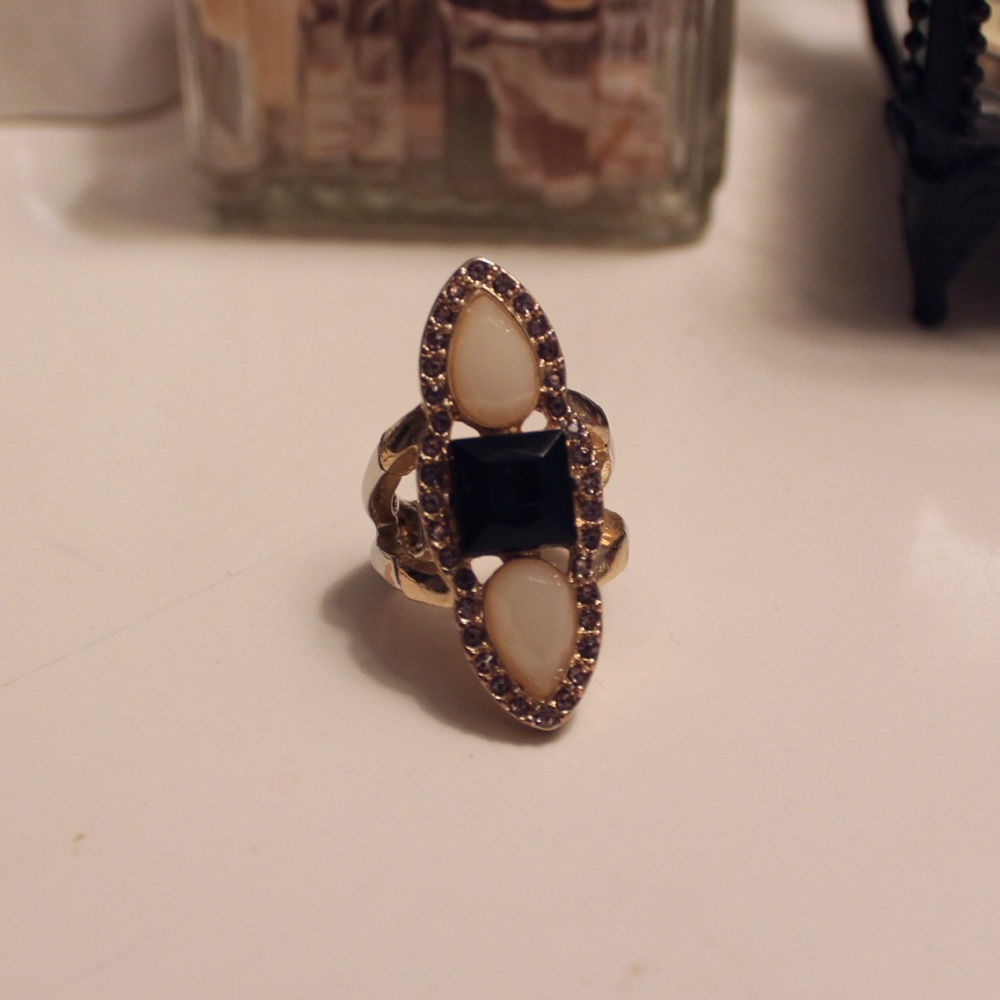 Geometric Cocktail Ring - Picture 2 of 3